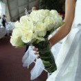 /album/fotogaleria-novedades/ramo-de-rosas-blancas-y-detalles-en-plata-copia-jpg1/